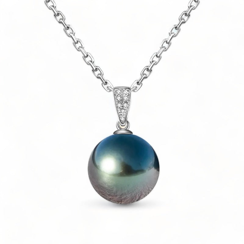 pearl pendant necklace